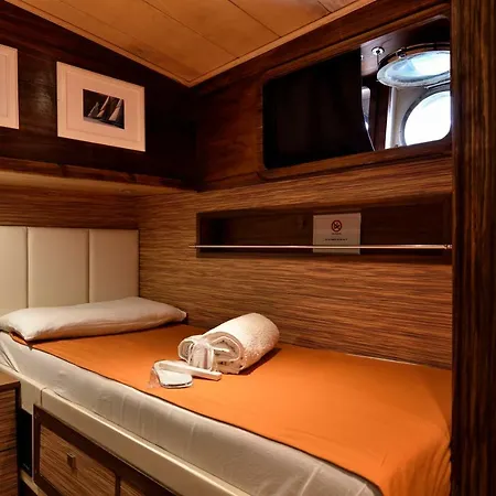 Blue Iii Yacht Botel